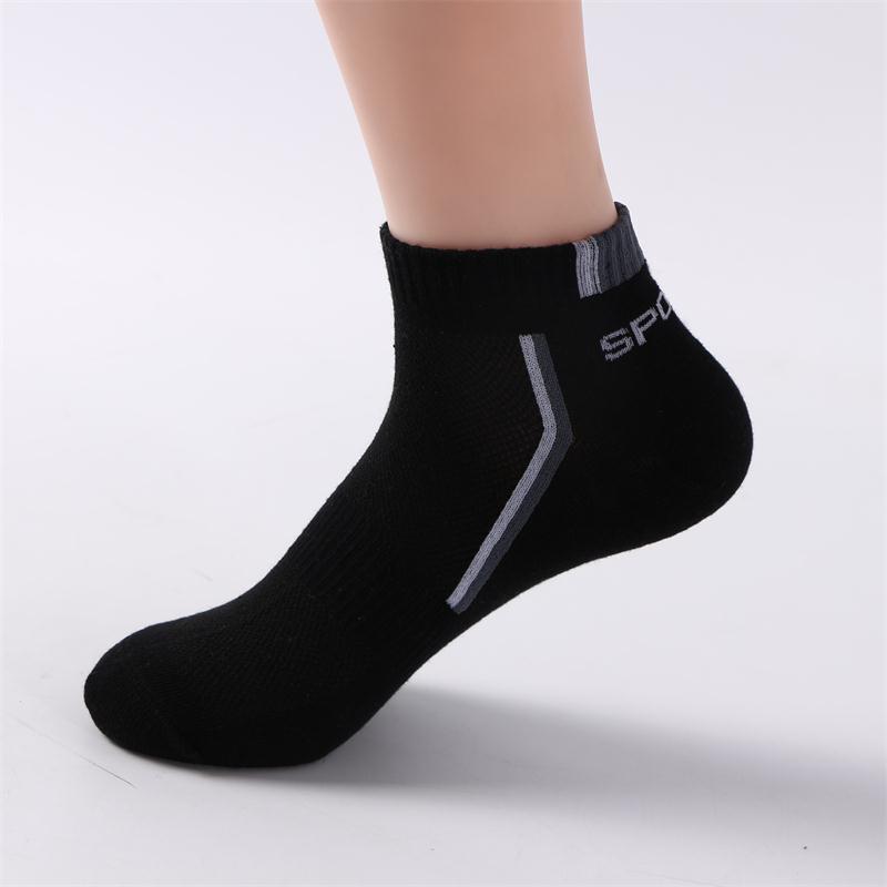 Four Seasons Personality Breathable Sweat Men Socks