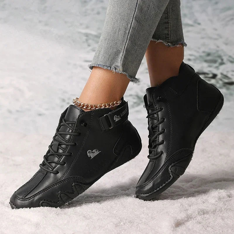 Women's Retro Boots with Fashionable Trendy Design